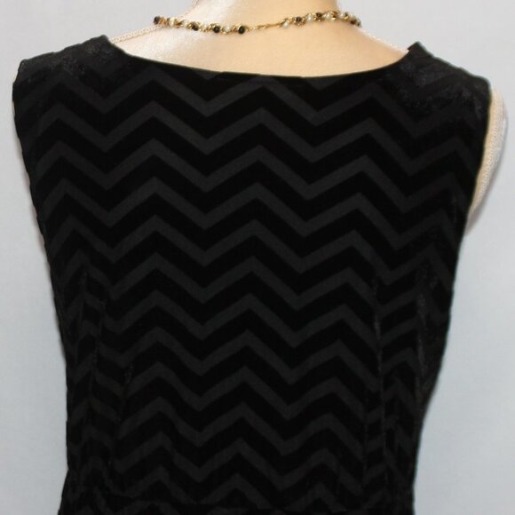 Lane Bryant Crushed Velvet Chevron Black Sleeveless Dress - Picture 8 of 14